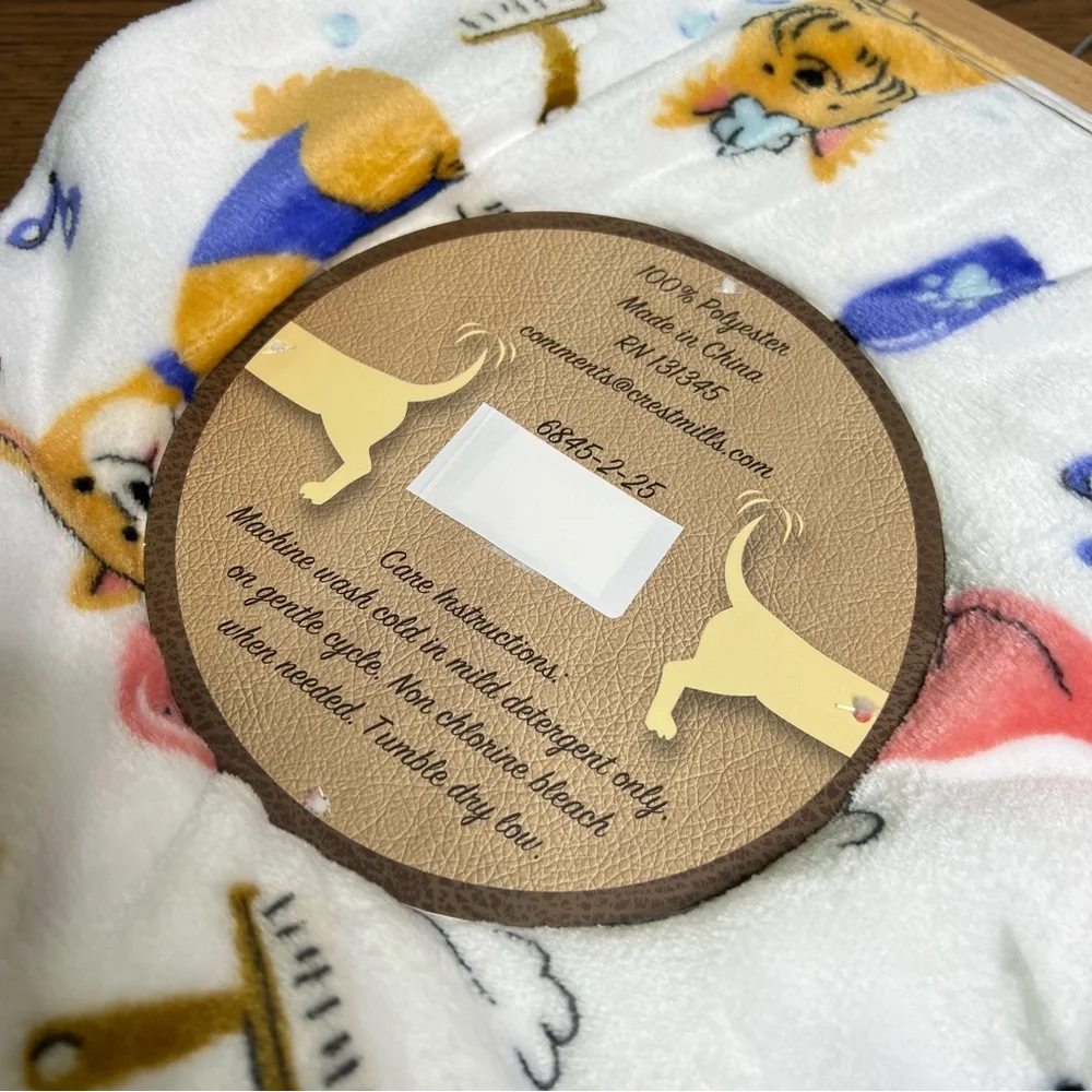 Wags N Wiggles Bubble Bath / Pet Groomer Plush Throw Blanket measures 50